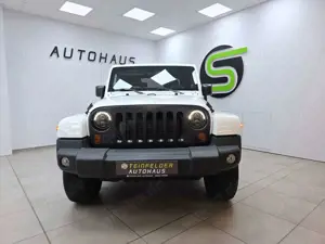 Jeep Wrangler 2.8 CRD Unlimited Sahara / DUAL TOP Bild 3