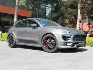Porsche Macan S: Scheckh., 22", Aerokit, Sportausp., Pano, Luft