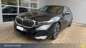BMW 520 d Touring M-Sport Navi HUD AHK StdHz ACC 360°