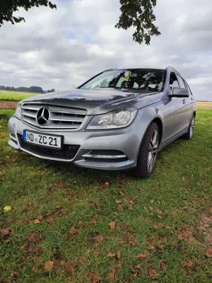 Mercedes-Benz 220 Avantgard