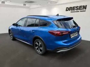 Ford Focus Turnier 1.0 EcoBoost Navi+ Rückfahrkamera+CarPlay Bild 4