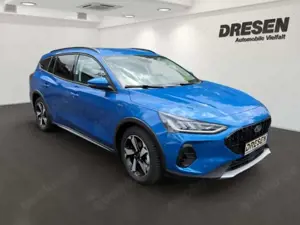 Ford Focus Turnier 1.0 EcoBoost Navi+ Rückfahrkamera+CarPlay Bild 2