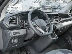 Volkswagen T6 Multivan T6.1 Multivan Comfortline 2.0 TDI 4MOTION NAVI Bild 2