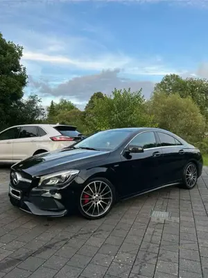 Mercedes-Benz CLA 180 7G-DCT AMG Line