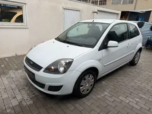 Ford Fiesta Style 1,3 HU NEU * Klima