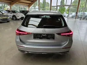 Mercedes-Benz C 220 d T 4M Avantgarde Distronic+Sound+RFK+Tot Bild 4