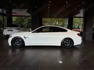 BMW M4 Coupe Carbon*Deutsches FZ*LED* Bild 5