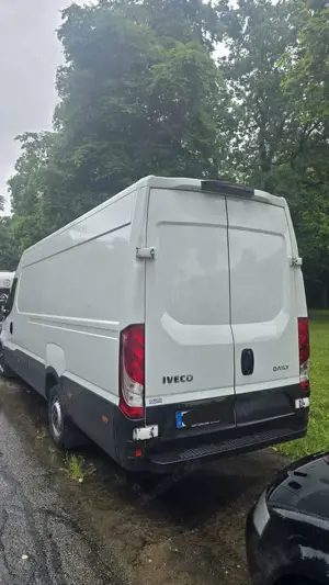 Iveco Daily 35 S 16 D Bild 4