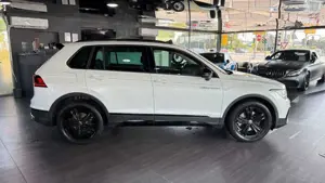 Volkswagen Tiguan 2.0 TDI DSG*4M*Kamera*Pano*ACC*Virtual Bild 3