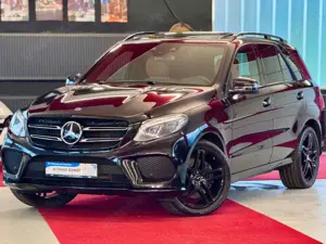 Mercedes-Benz GLE 500 AMG Night Distronic Airmatic AHK Masage