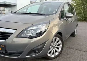 Opel Meriva Bild 2