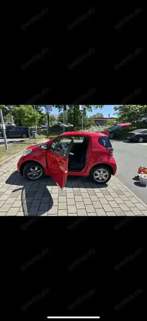 Toyota iQ 1.0 +
