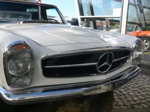 Mercedes-Benz SL 230 mit Soft und Hardtop Bild 3