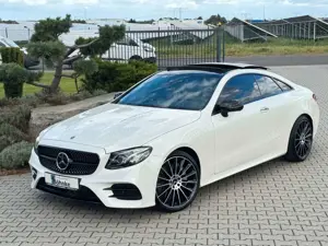 Mercedes-Benz E 350 COUPE AMG LED SHZ NAVI PANO DAB+ SERV NEU