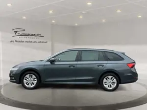 Skoda Octavia Combi 2.0 TDI Ambition AHK GRA APP SHZ P Bild 3