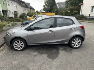 Mazda 2 1.3 Impuls Bild 2