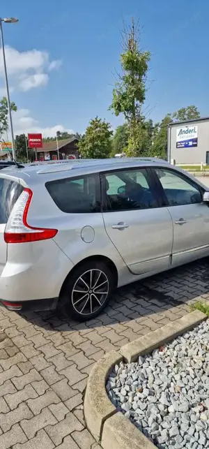 Renault Grand Scenic Energy TCe 130 SS Bose Edition Bild 3