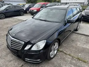 Mercedes-Benz E 220 E 220 CDI BlueEfficiency (212.202)Automatik