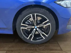 BMW 330 e xDrive Touring [M Sport, AHK, ACC, RFK] Bild 3