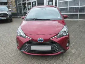 Toyota Yaris Yaris Hybrid 1.5 VVT-i Y20 Club Bild 2
