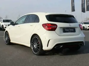 Mercedes-Benz A 250 A 250 AMG Sport 7G-DCT Autom. Pano 19Zoll 8fach Bild 4