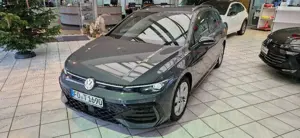 Volkswagen Golf Variant R-Line 2,0TDI DSG Blackstyle Matrix AHK Navi Klima Sitzh