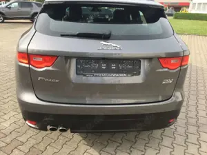 Jaguar F-Pace 20d AWD Aut. R-Sport, Navi, Meridian Bild 4