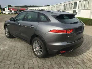 Jaguar F-Pace 20d AWD Aut. R-Sport, Navi, Meridian Bild 5