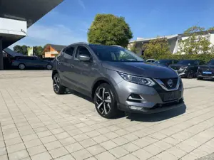 Nissan Qashqai Tekna BOSE 1.3 DIG-T DCT 160 PANO, WINTER, SAFE...