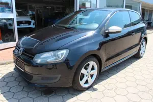 Volkswagen Polo V Black Edition*AUTOMATIK*KLIMA*SITZHEIZUN* Bild 2
