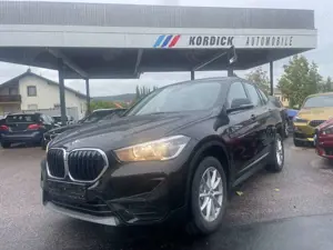 BMW X1 xDrive 25dA "ADVANTAGE"/NAVI/AHK/SHZ