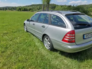 Mercedes-Benz C 180 C-Klasse T-Modell T Kompressor Classic Bild 2