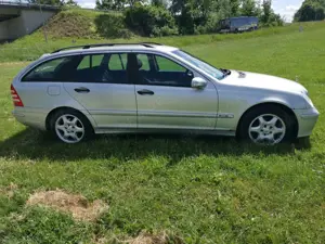 Mercedes-Benz C 180 C-Klasse T-Modell T Kompressor Classic Bild 3