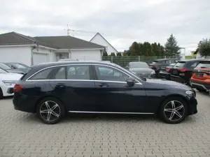 Mercedes-Benz C 180 T NAVI LEDER KAMERA LED SPURH TOTW TEM PDC Bild 5