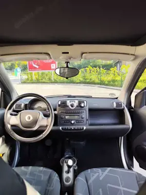 smart forTwo sehr gepflegt • 2. Vorbes. • HU 07/2027 • wenig km Bild 4