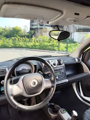smart forTwo sehr gepflegt • 2. Vorbes. • HU 07/2027 • wenig km Bild 5