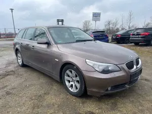 BMW 525 Touring 525d Autom/Navi/Temp/Leder/Sitzh++ Bild 2