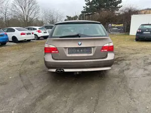BMW 525 Touring 525d Autom/Navi/Temp/Leder/Sitzh++ Bild 5