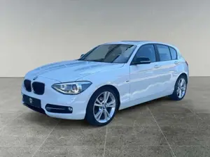 BMW 118 d Sport Line Navi Bi-Xen Panoschiebedach AHK