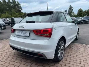 Audi A1 1.2 TFSI S-Line Bluetooth+Navi+Sitzheizung Bild 4