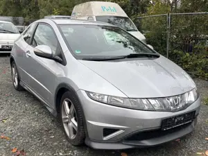 Honda Civic Civic Fließheck Diesel  3-Türer 2.2i-CTDi