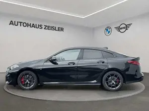 BMW 220 i Gran Coupé M SPORTPAKET PanoDach HarmanKardon Bild 4
