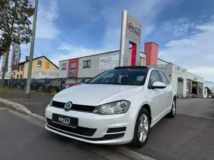 Volkswagen Golf VII 1,2 TSI Comfortline PANO FINANZIERUNG