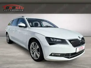 Skoda Superb Combi 4x4 2.0 TDI StandHZ Leder Memory Sitze Klima