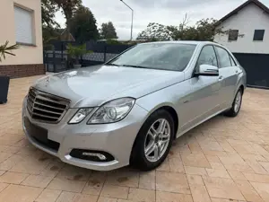 Mercedes-Benz E 250 CDI Avantgarde+Leder+Navi+2.Hand+MwSt+