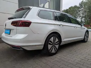 Volkswagen Passat Variant Passat Variant 1.4 TSI Hybrid GTE *Matrix,Navi* Bild 3