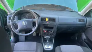 Volkswagen Golf Golf IV 1.6 Trendline **HU/AU NEU** - AUTOMATIK Bild 5