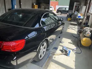 BMW 320 320d DPF Cabrio Aut. Bild 4