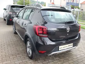 Dacia Sandero Bild 2