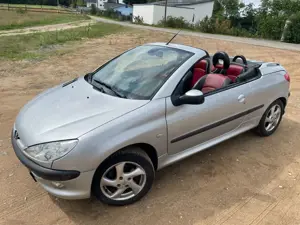 Peugeot 206 CC 1.6 Cabrio*1 .u. 2. Gang def*Leder*TÜV 06/26